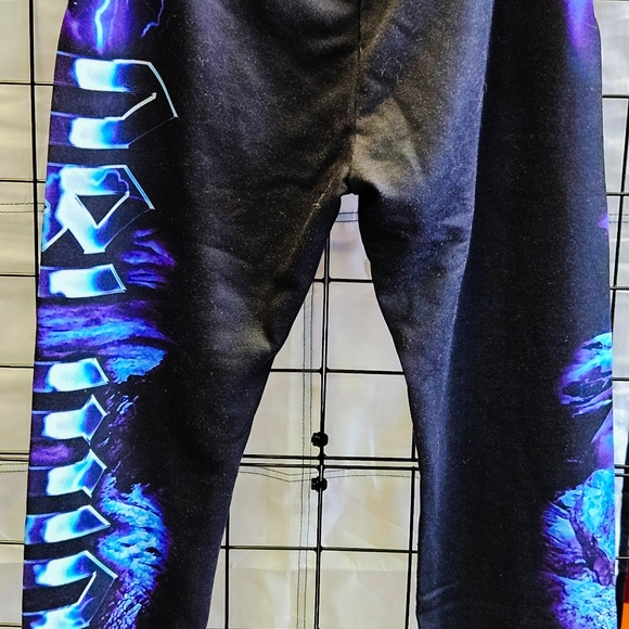 NWT Current Mood Cityscape Graphic Joggers!! Out of stock XS RARE!!! - Picture 3 of 8